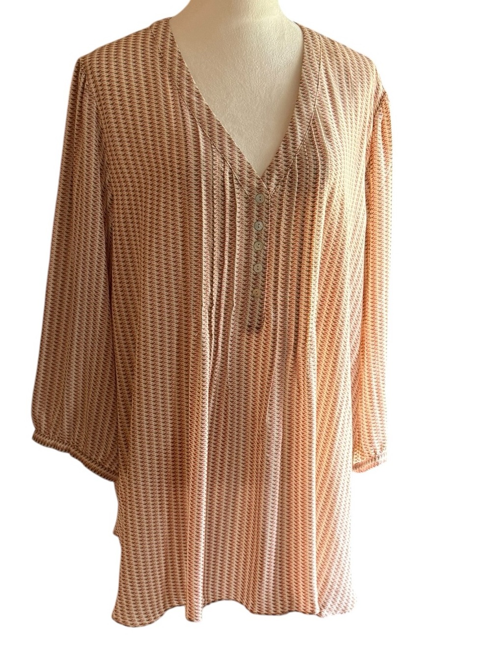 Womenβs Peach Patterned V-Neck Button Front Top